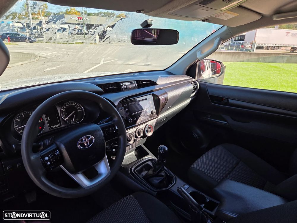 Toyota Hilux 4x4 2l - 11