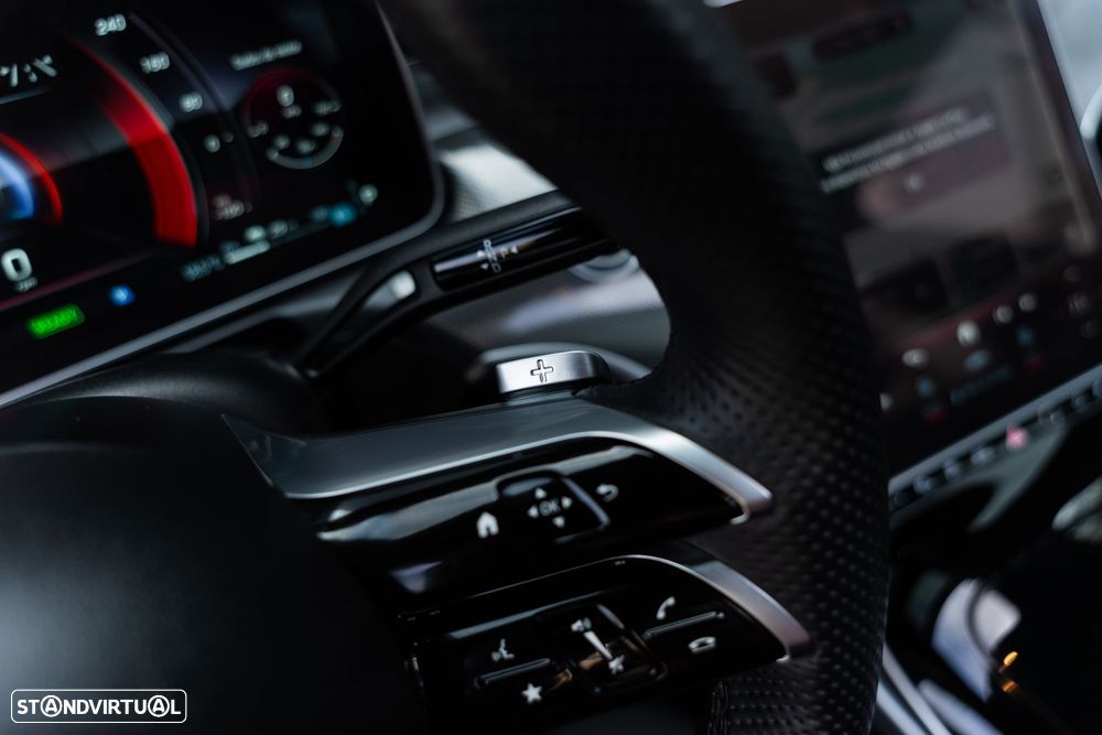 Mercedes-Benz C 300 e AMG Line - 29