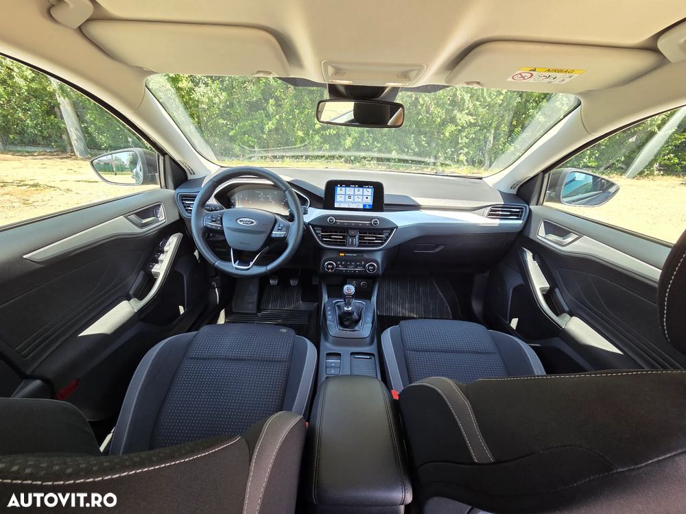 Ford Focus 1.0 EcoBoost Titanium - 14