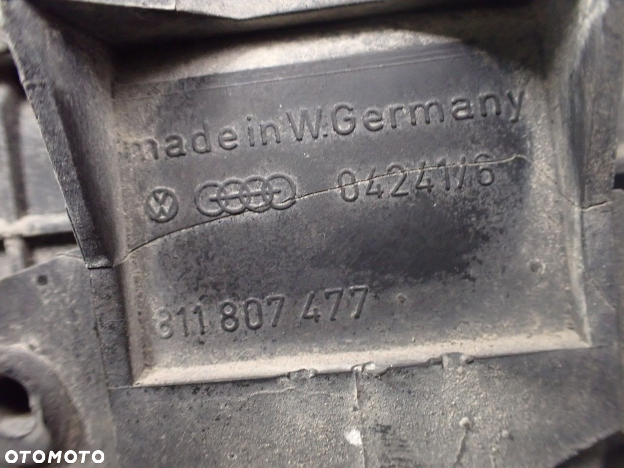 ZDERZAK PRZÓD AUDI 80 B2 - 13