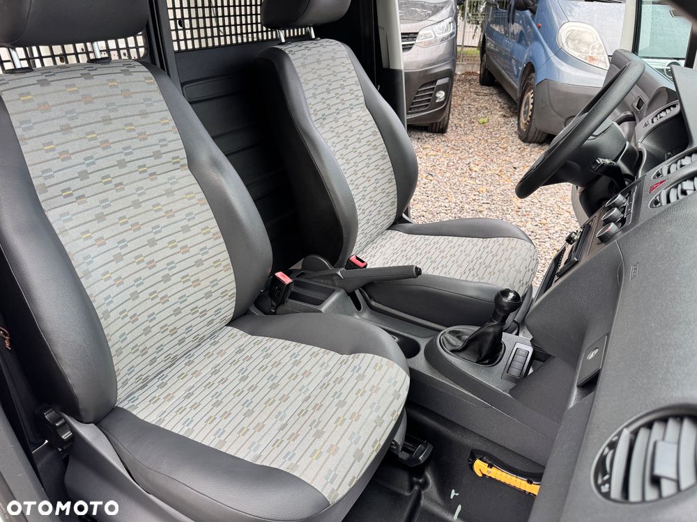 Volkswagen Caddy - 11