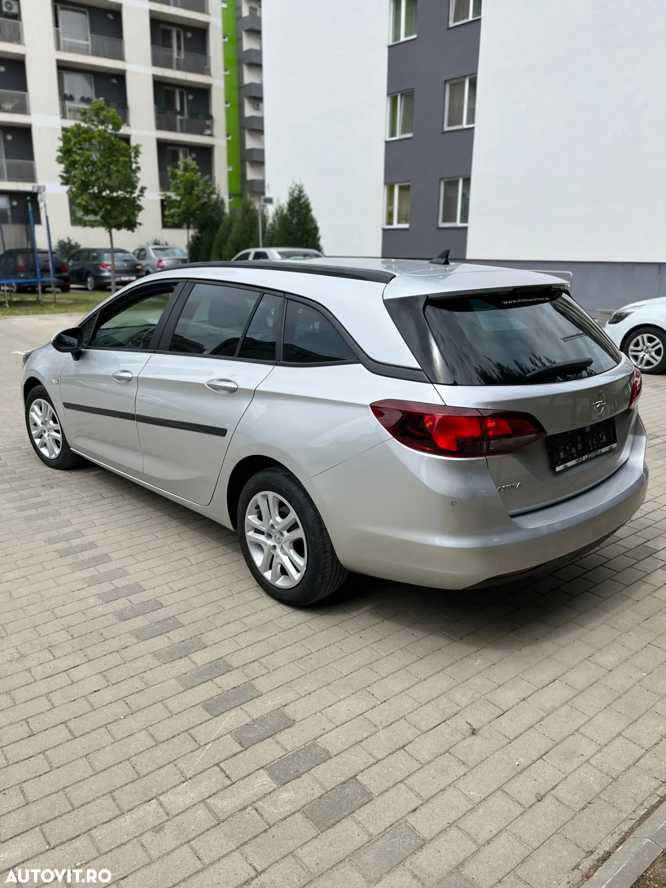 Opel Astra 1.6 D (CDTI) Sports Tourer Edition - 3