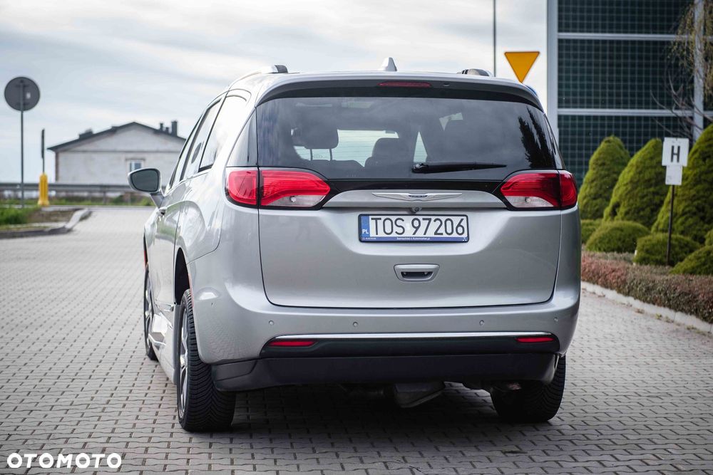 Chrysler Pacifica - 7