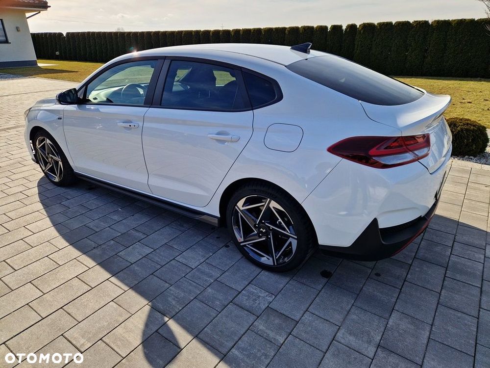 Hyundai i30 1.5 T-GDI 48V-Hybrid DCT Advantage - 5