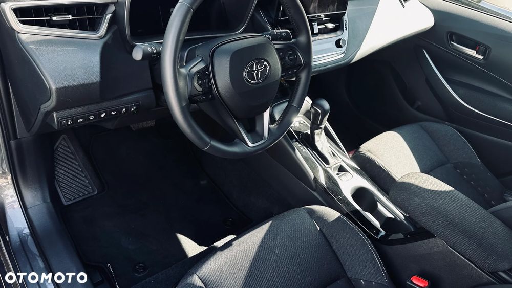 Toyota Corolla - 14