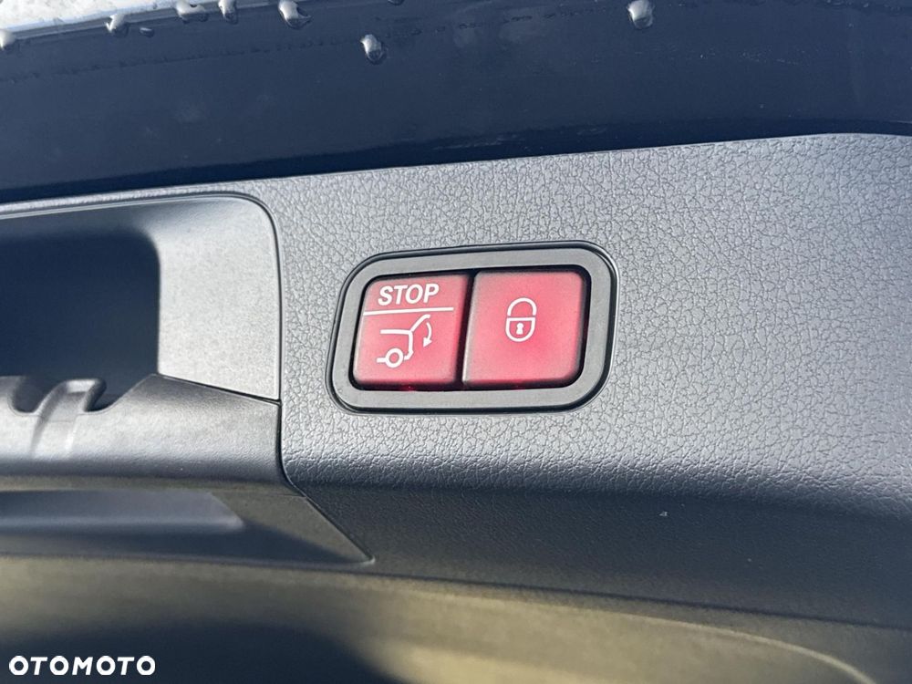 Mercedes-Benz GLB - 20