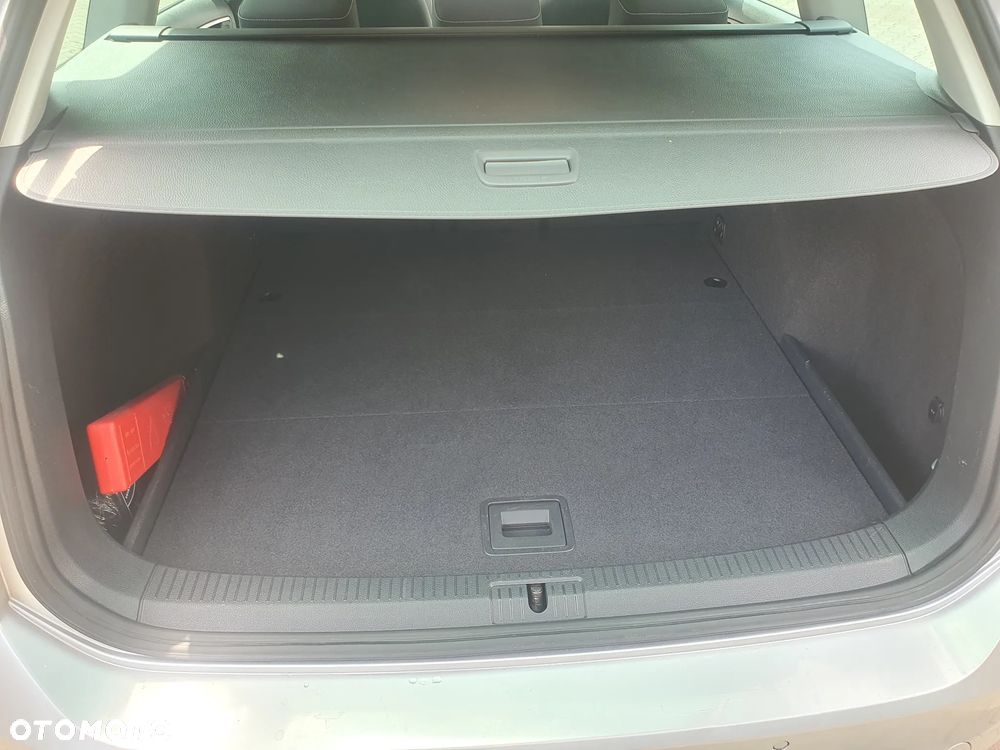 Volkswagen Golf 2.0 TDI BlueMotion Technology Lounge - 13