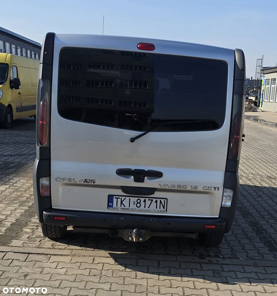 Opel Vivaro - 23