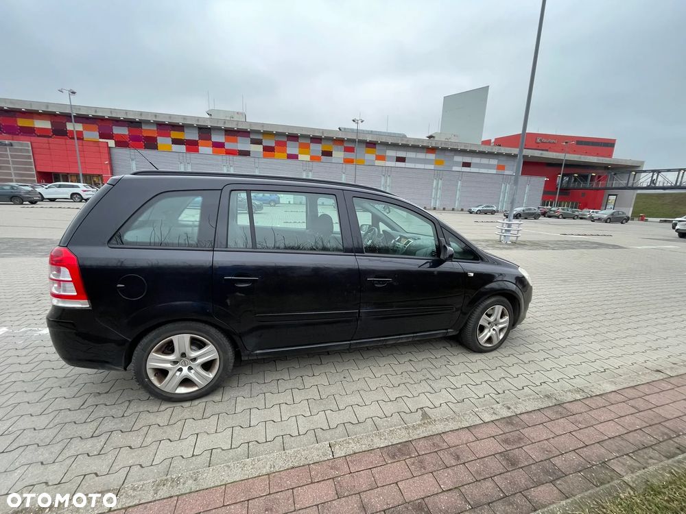 Opel Zafira 1.9 CDTI Navi - 19
