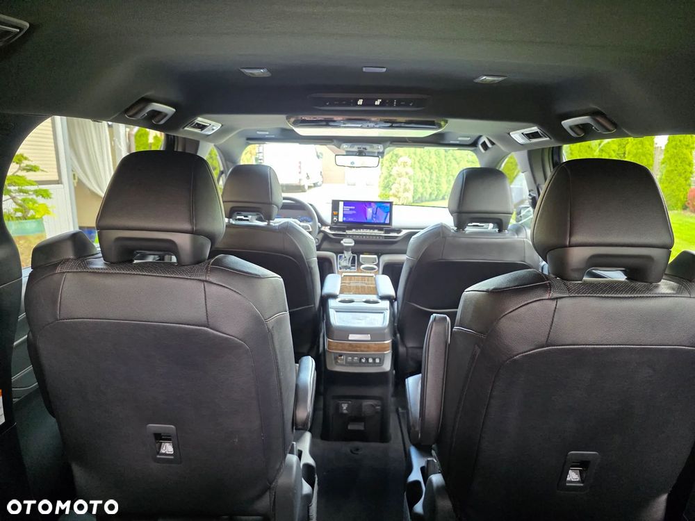 Toyota Sienna - 26