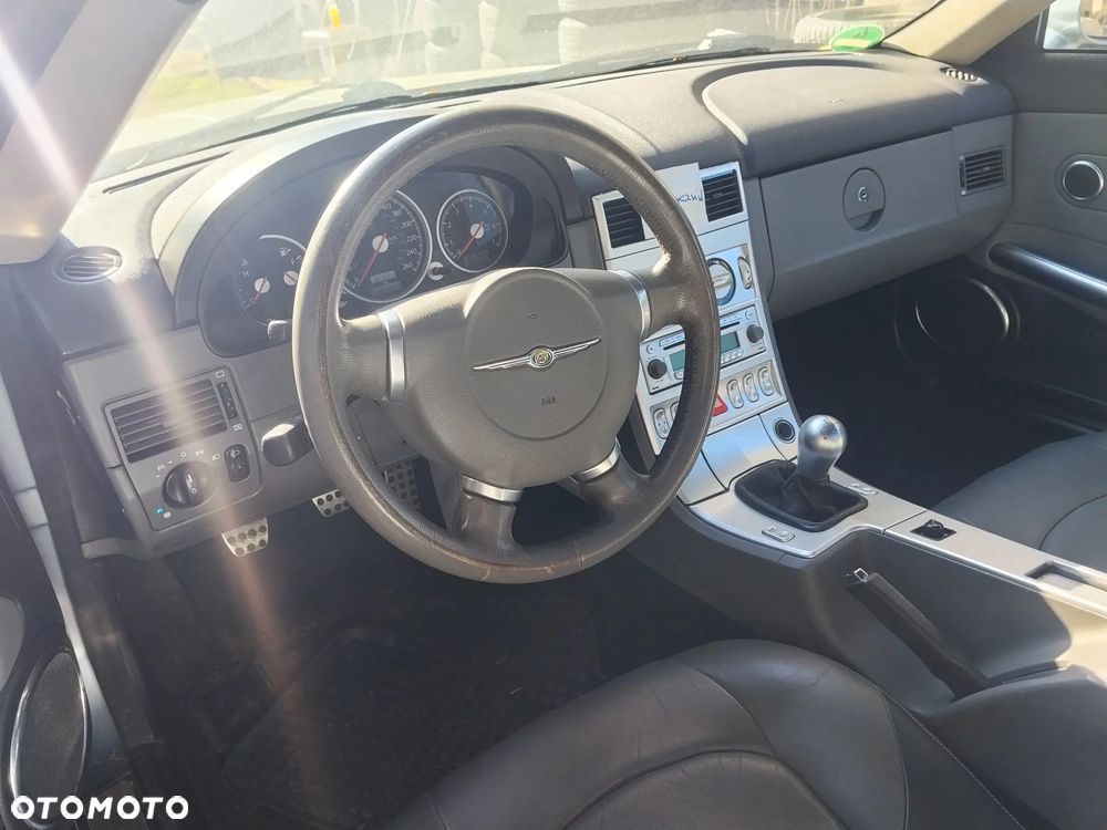 Chrysler Crossfire Black Line - 12