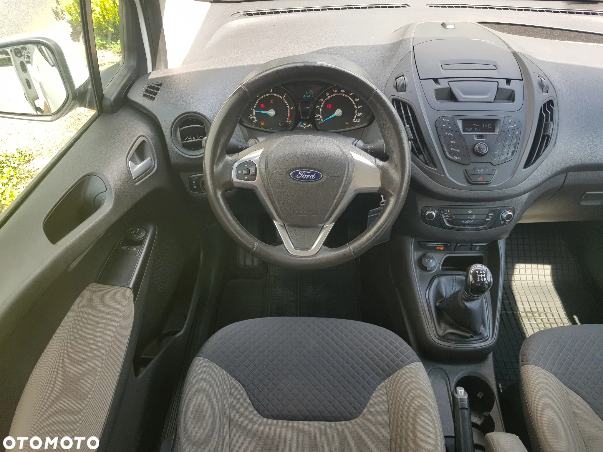 Ford Tourneo Courier 1.5 TDCi Trend - 14