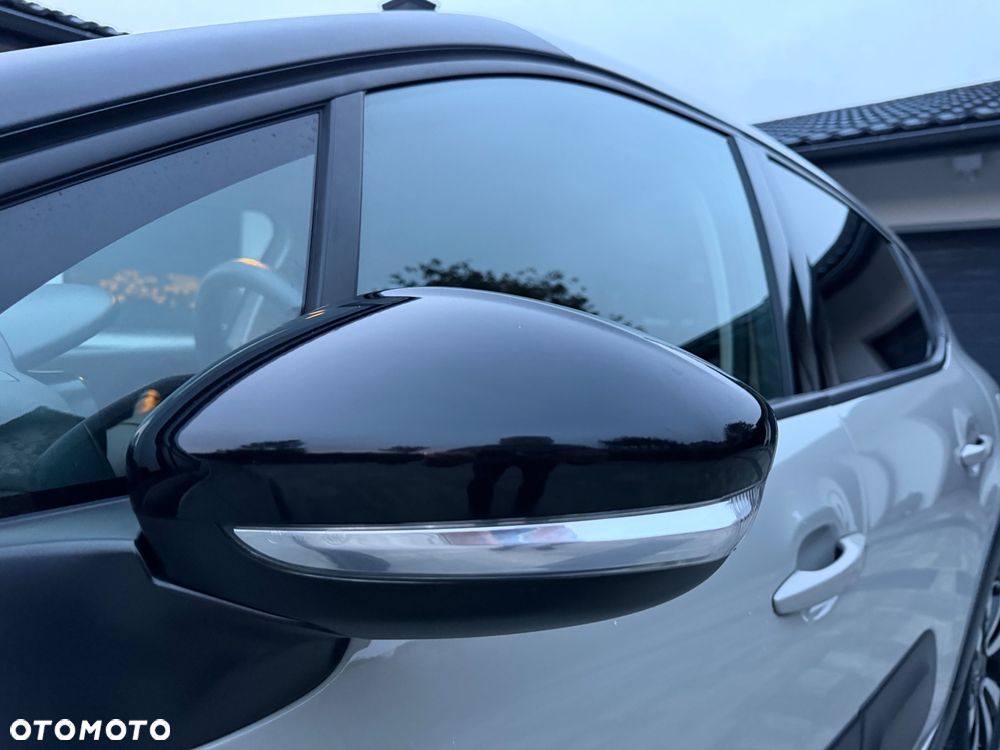 Citroën C3 1.2 PureTech Shine - 19