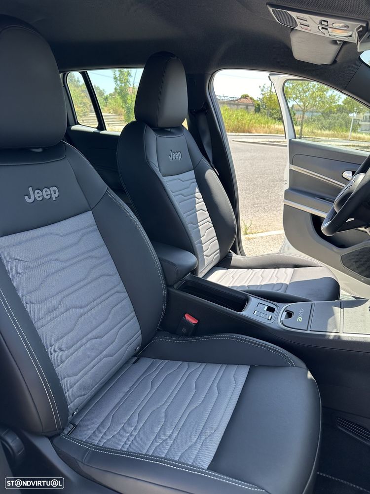 Jeep Avenger 1.2 4xe Hybrid eAWD Upland - 12