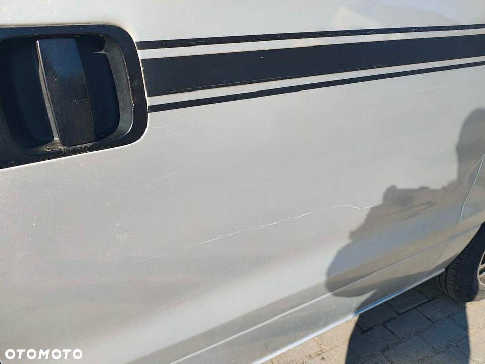 Hyundai H1 -Starex - 4