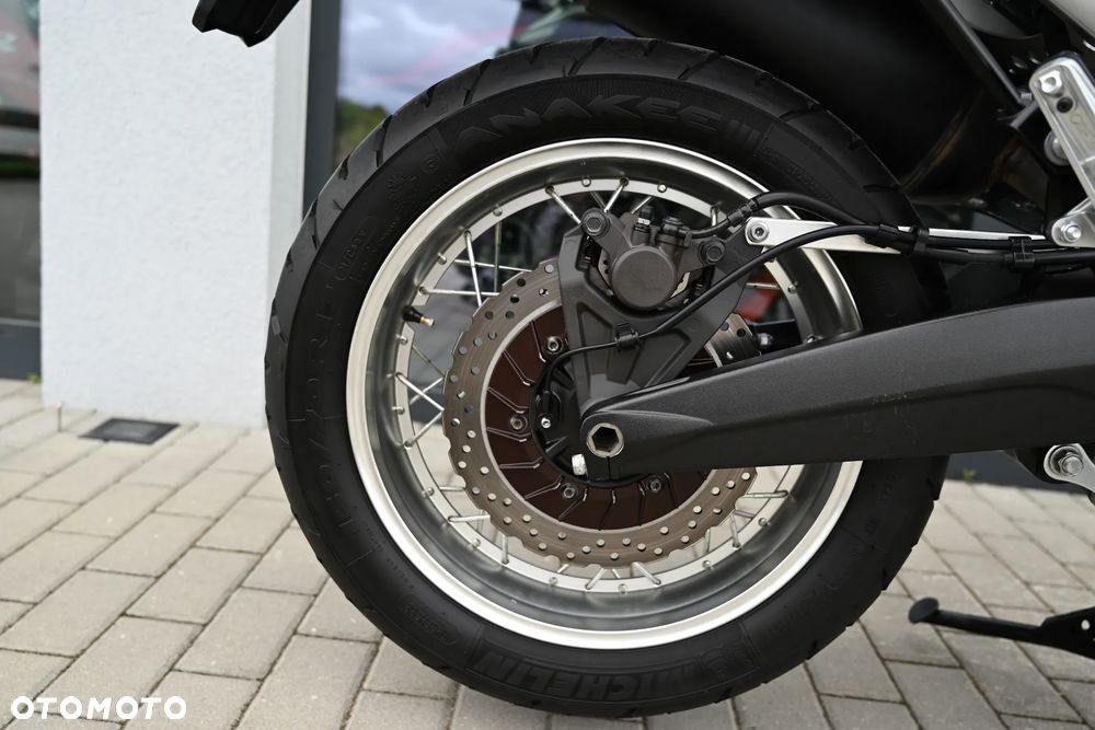 Yamaha Super Tenere - 26