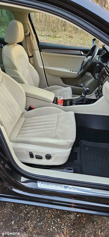 Skoda Superb 2.0 TDI Style DSG - 20
