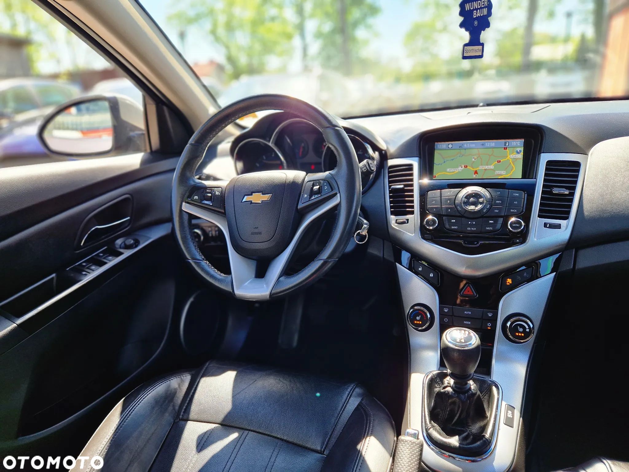 Chevrolet Cruze 1.8 LTZ+ - 25