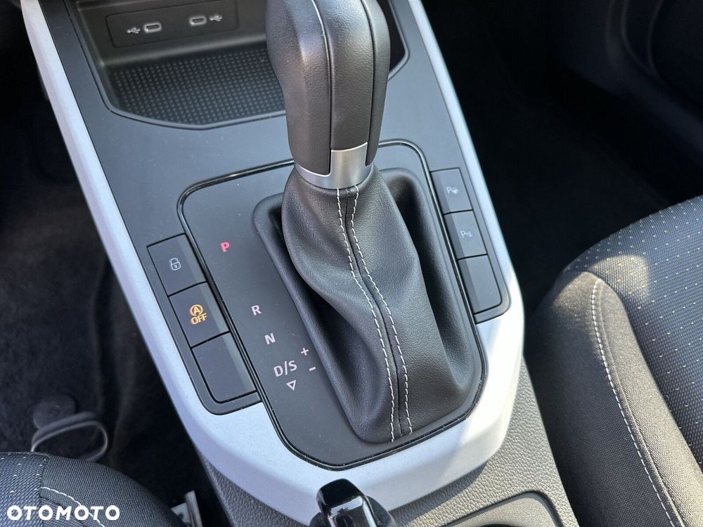 Seat Arona 1.0 TSI Style S&S DSG - 24