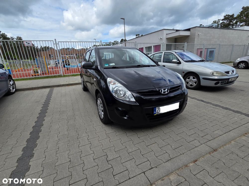 Hyundai i20 1.2 UEFA EURO 2012 Edition - 8
