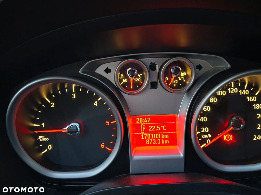 Ford Kuga 2.0 TDCi 2x4 Individual - 17