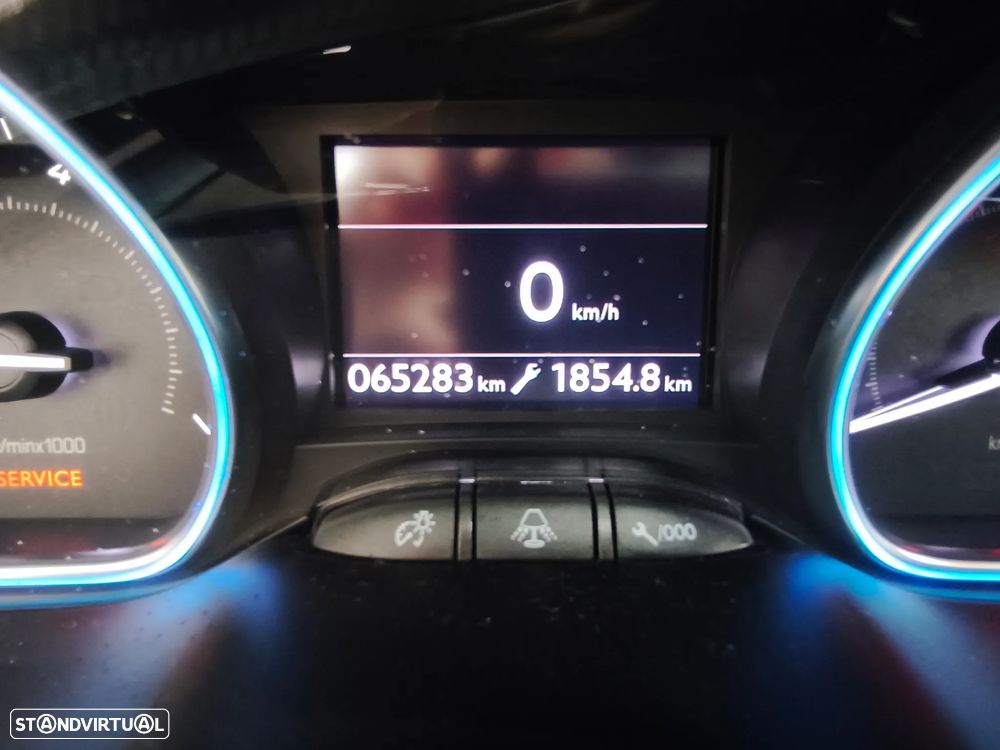 Peugeot 2008 1.2 PureTech Allure - 8