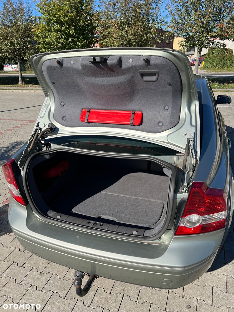 Volvo S40 1.8 Momentum - 9