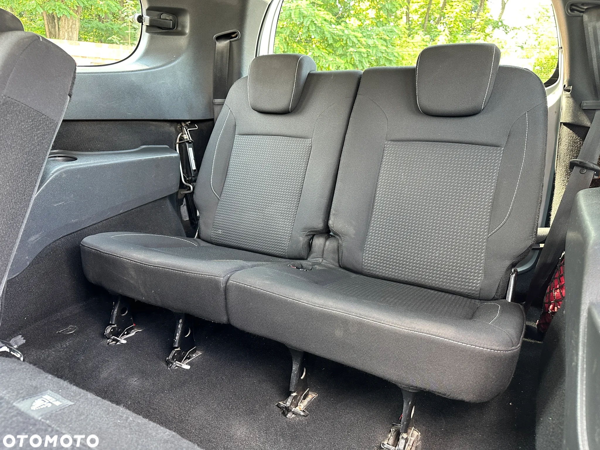 Dacia Lodgy 1.5 Blue dCi Laureate S&S EU6d - 14