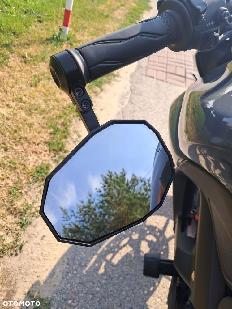 Yamaha MT - 6
