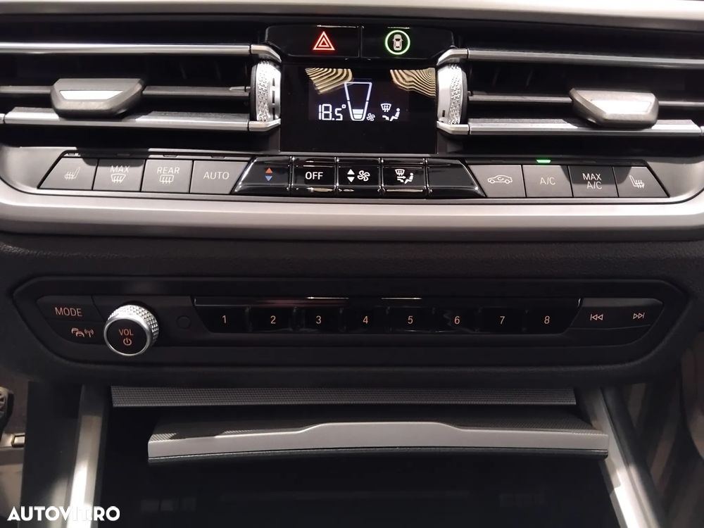 BMW Seria 3 320i xDrive AT - 21