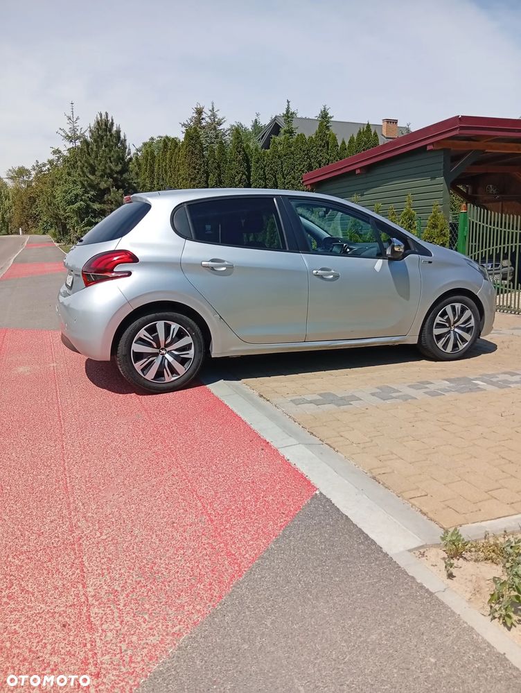 Peugeot 208 1.6 BlueHDi Active - 4