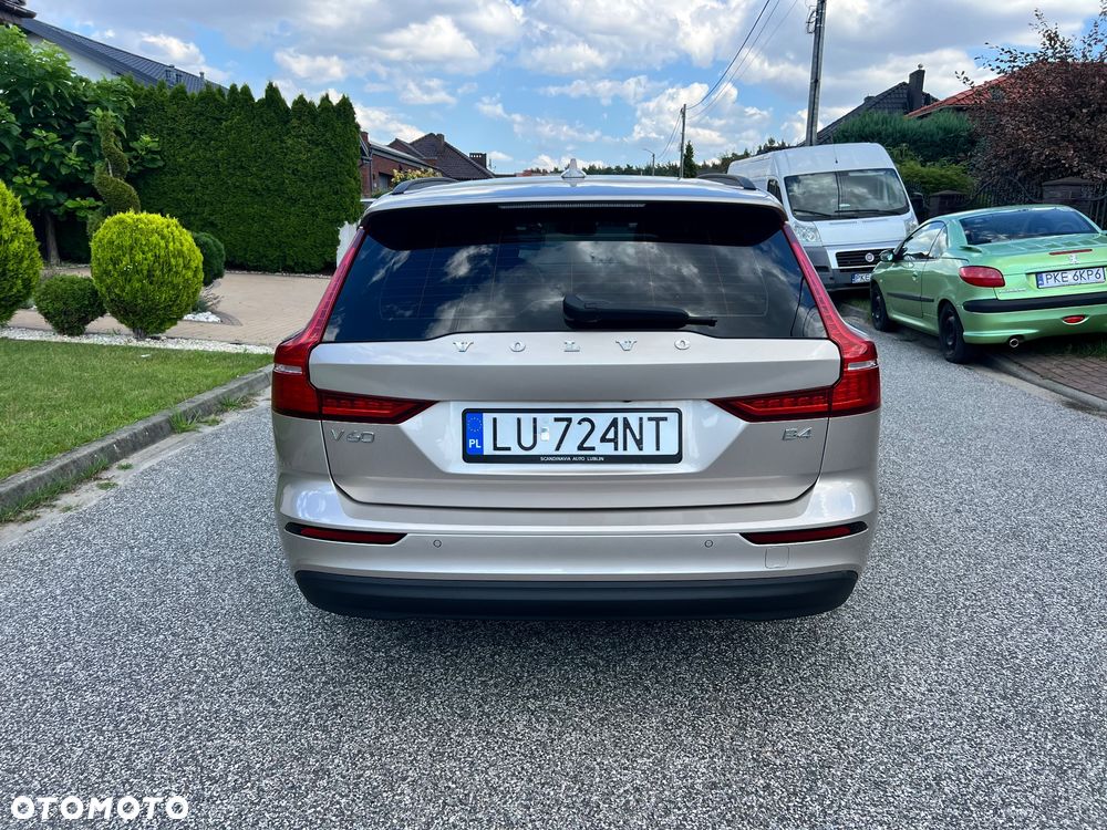 Volvo V60 B4 D Momentum Pro - 2