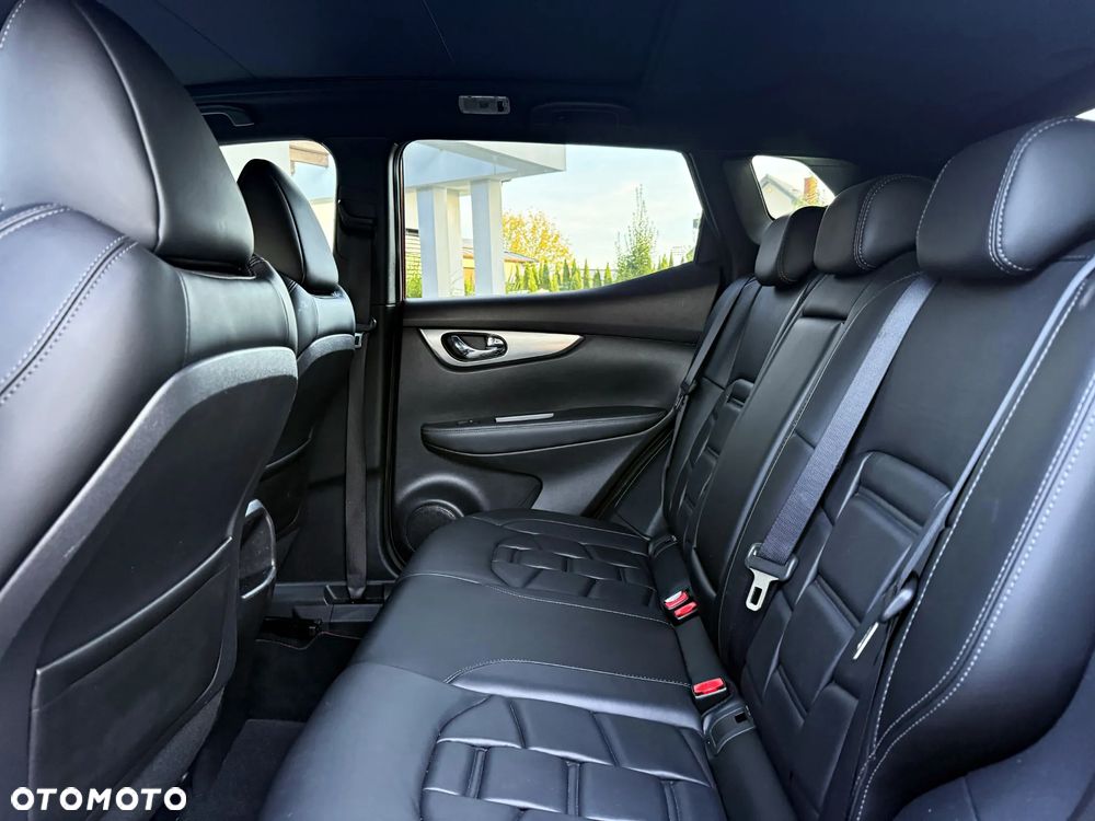 Nissan Qashqai 1.2 DIG-T Xtronic TEKNA+ - 24