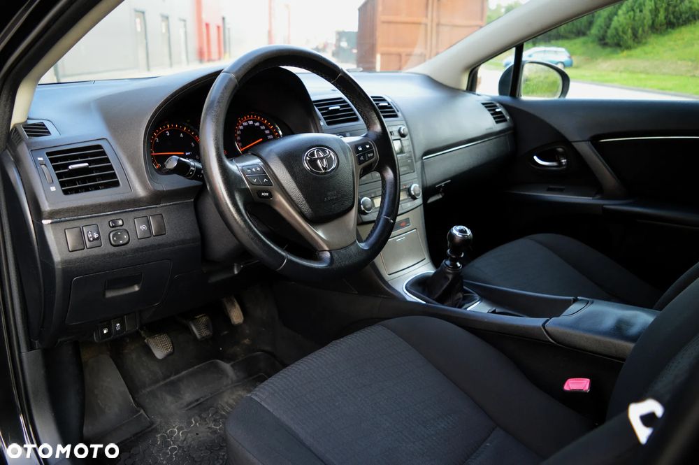 Toyota Avensis 2.0 D-4D Sol - 5