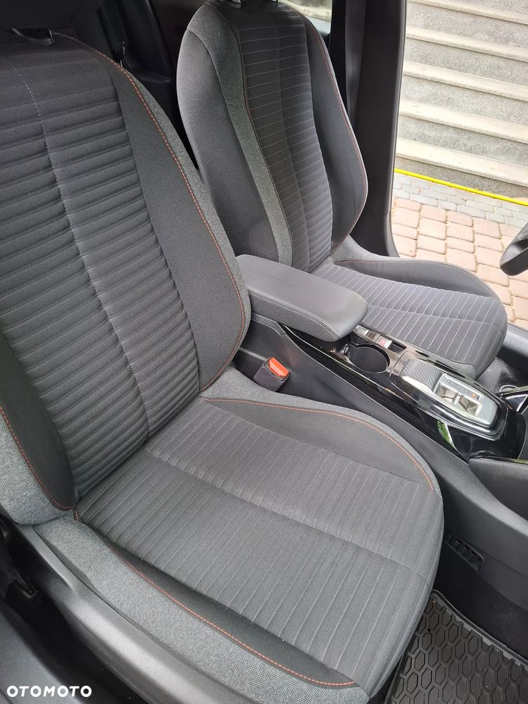 Peugeot 208 Elektromotor 136 Allure - 14