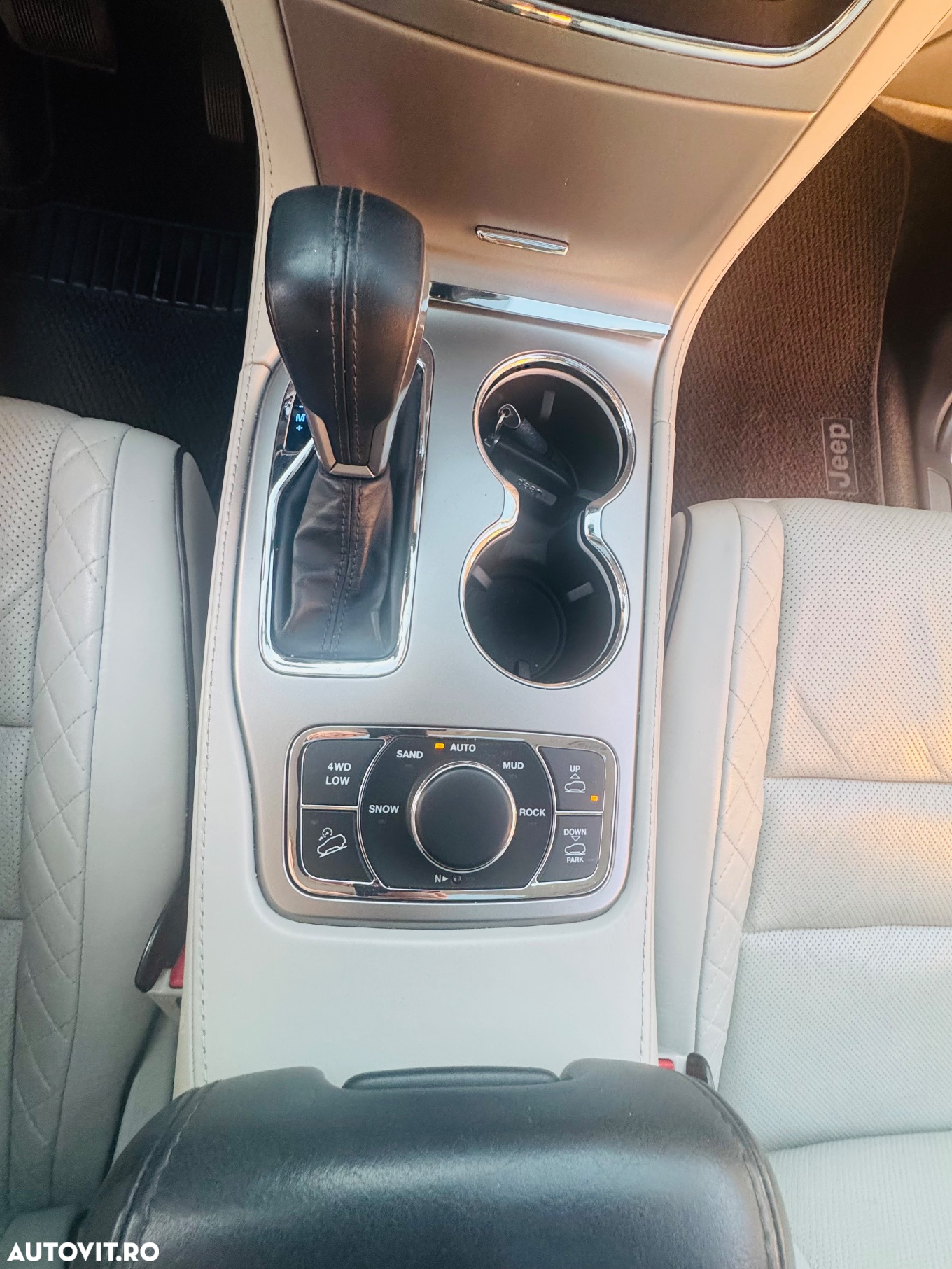 Jeep Grand Cherokee 3.0 TD AT Summit - 23
