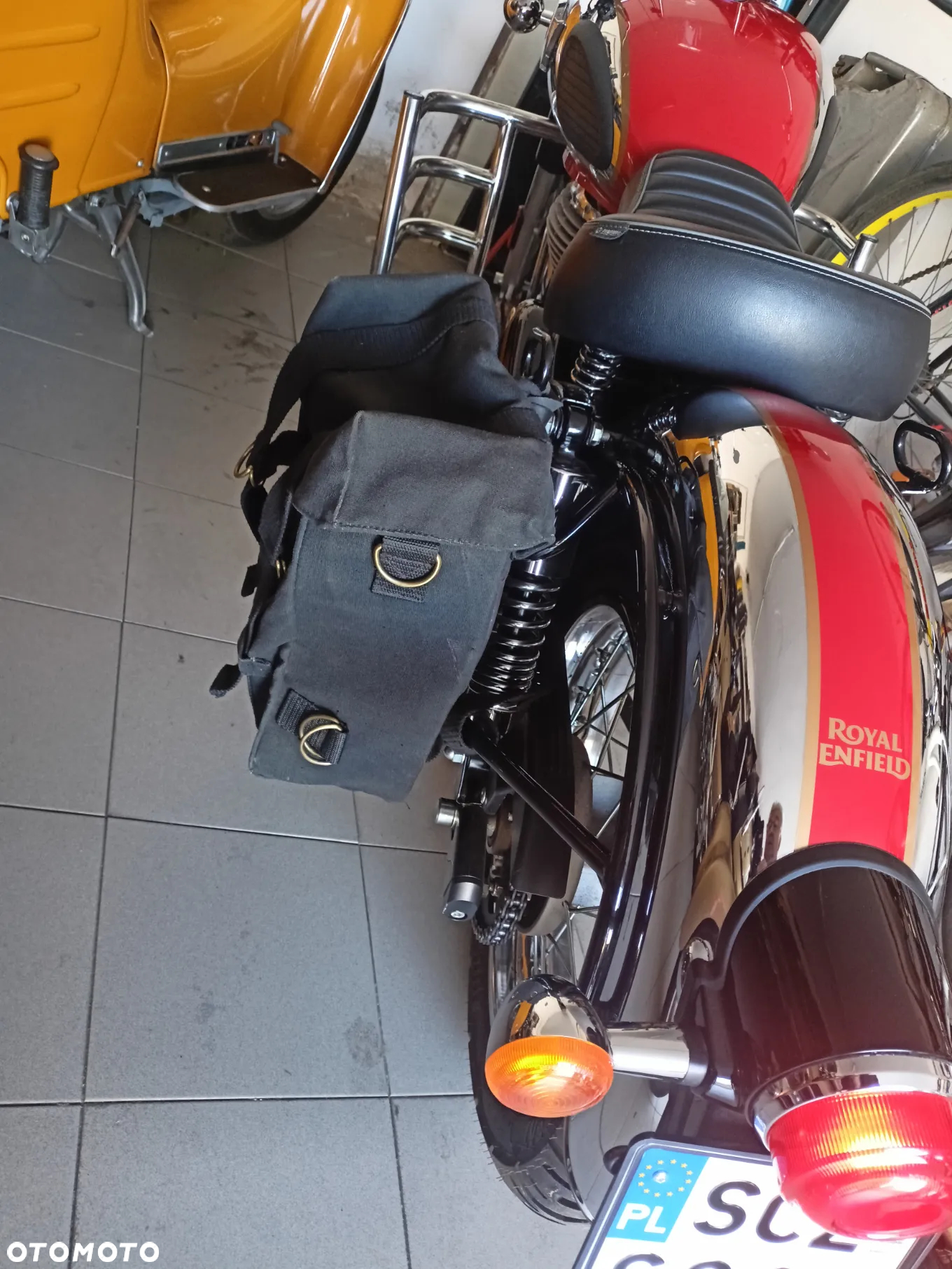 Royal Enfield Classic - 13