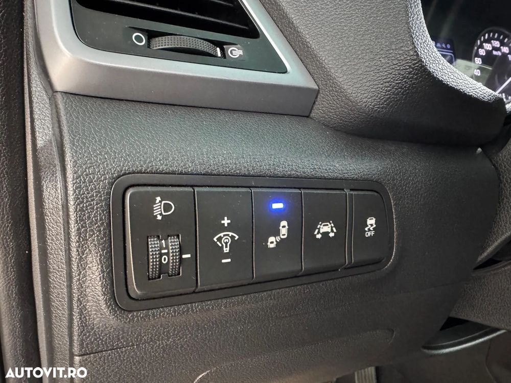 Hyundai Tucson blue 1.7 CRDi 2WD Advantage - 10