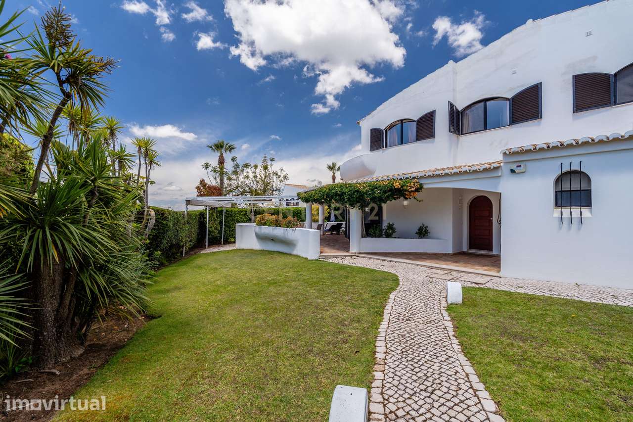 Moradia com Vista Mar e Piscina em Alvor, a curta distância da praia e - Grande imagem: 5/45