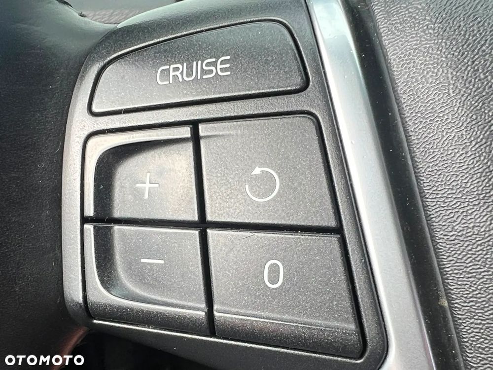 Volvo XC 70 - 23