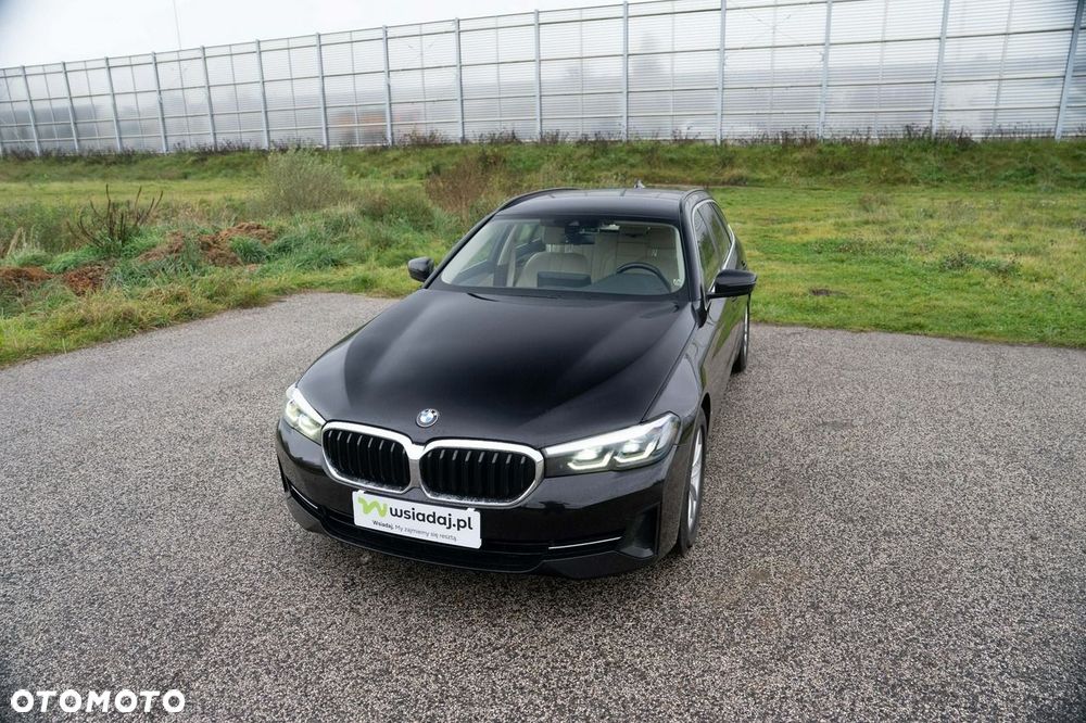BMW Seria 5 518d Business Edition - 14