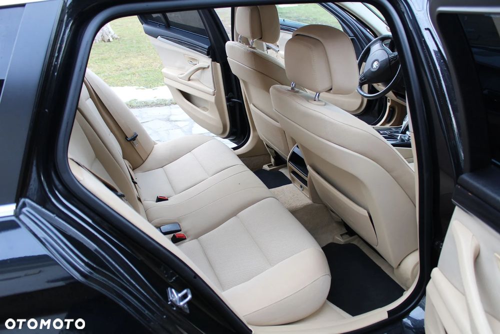 BMW Seria 5 520d Sport-Aut - 15