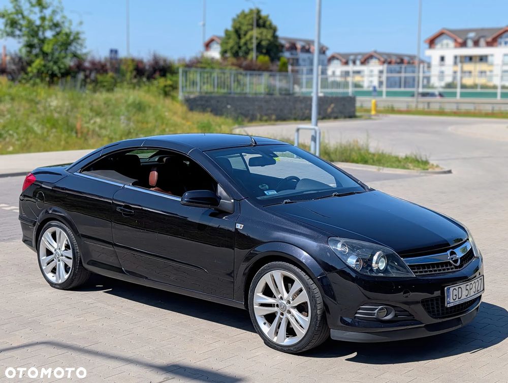 Opel Astra 1.9 CDTI Cosmo - 1
