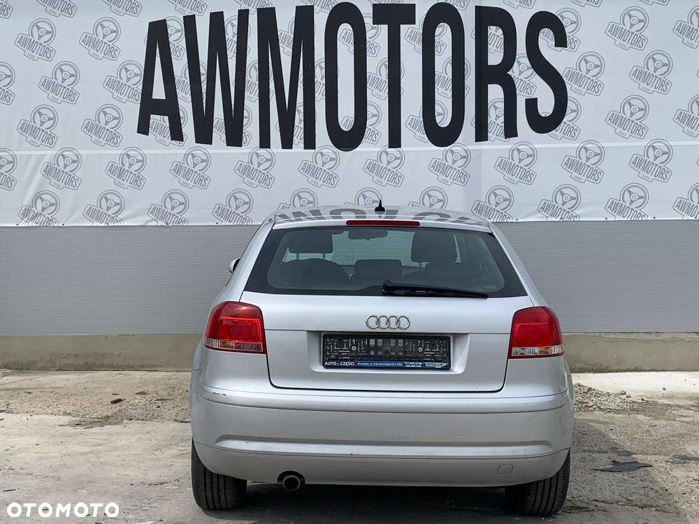 AUDI A3 2007 *SAMOCHÓD NA CZĘŚCI* 1510 MASKA, LAMPA, DRZWI, LUSTERKO, ZDERZAK, GRILL, BŁOTNIK, KLAPA, BELKA, DESKA, FOTELE, KANAPA, ĆWIARTKA KIEROWNICA, TARCZE, ZACISKI, ZAWIESZENIE, KOMPLETNY PRZÓD, KOMPLETNY TYŁ, LICZNIK, ZEGARY, PRAWE LEWE PRZÓD TYŁ - 2