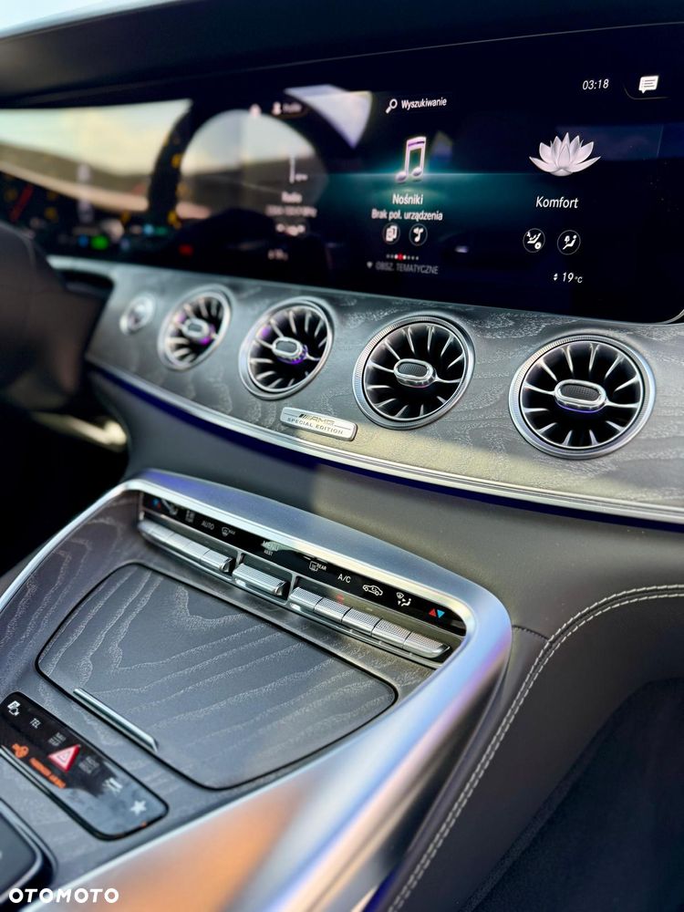 Mercedes-Benz AMG GT 53 4Matic+ Speedshift TCT 9G - 17