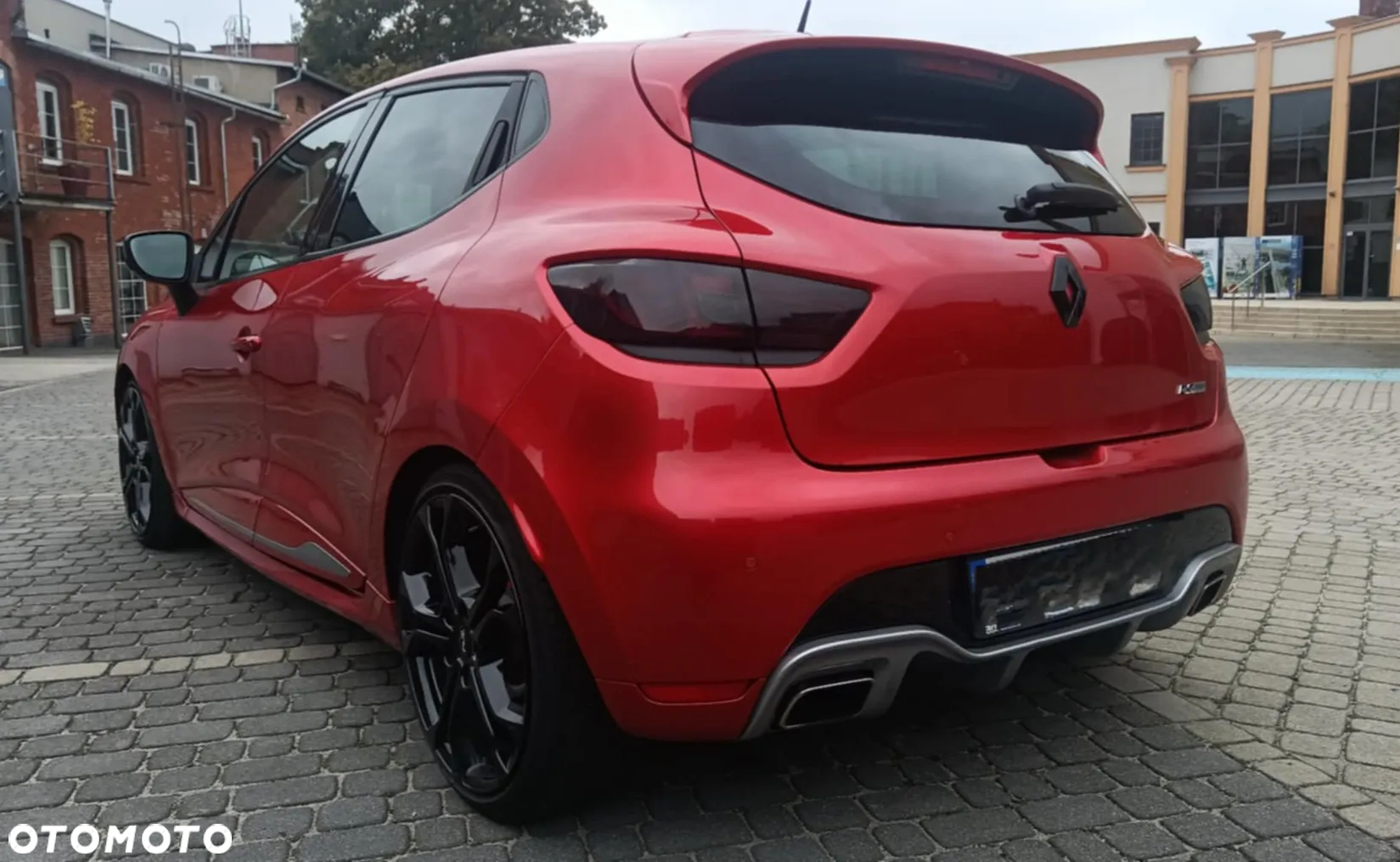Renault Clio 1.6 Turbo R.S EDC Sport - 3