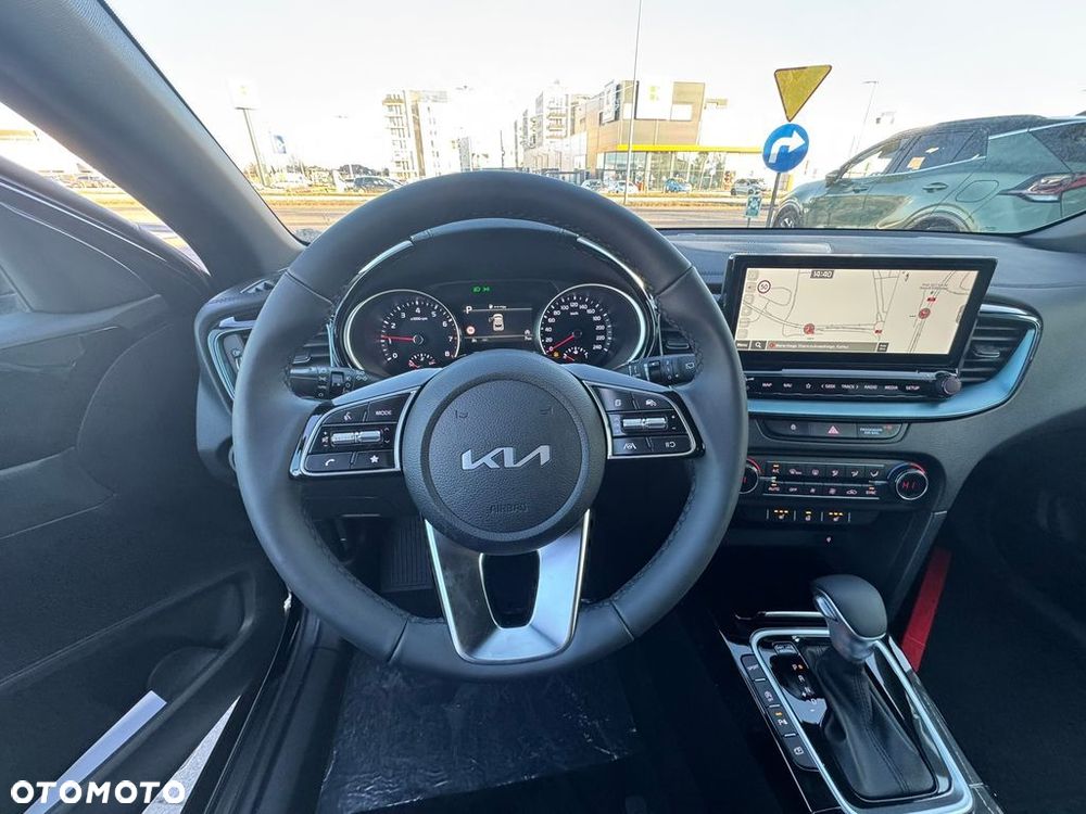 Kia XCeed - 17