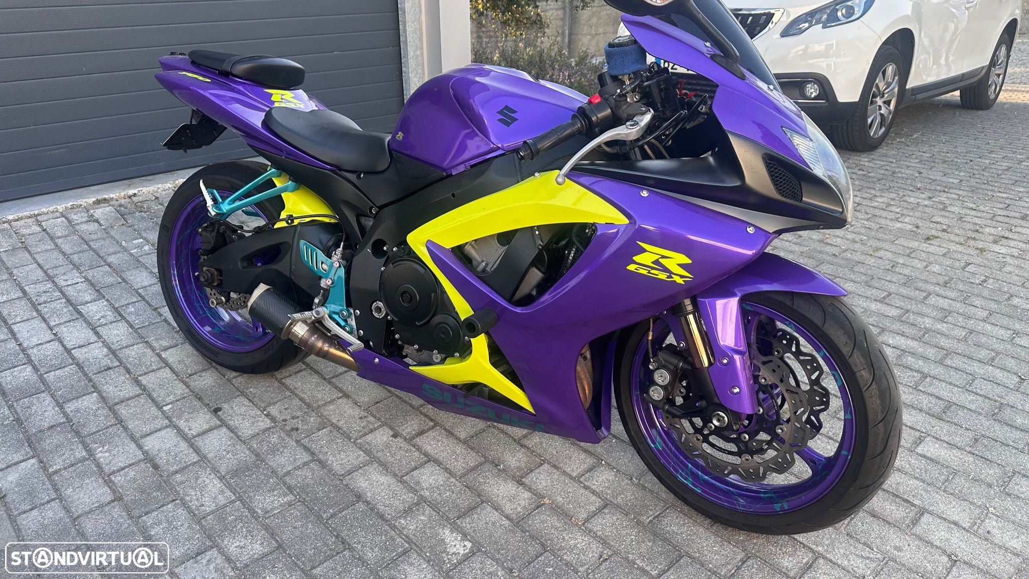 Suzuki GSX-R - 1