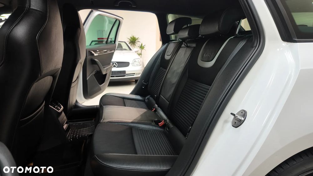 Skoda Octavia 2.0 TDI SCR RS DSG - 21