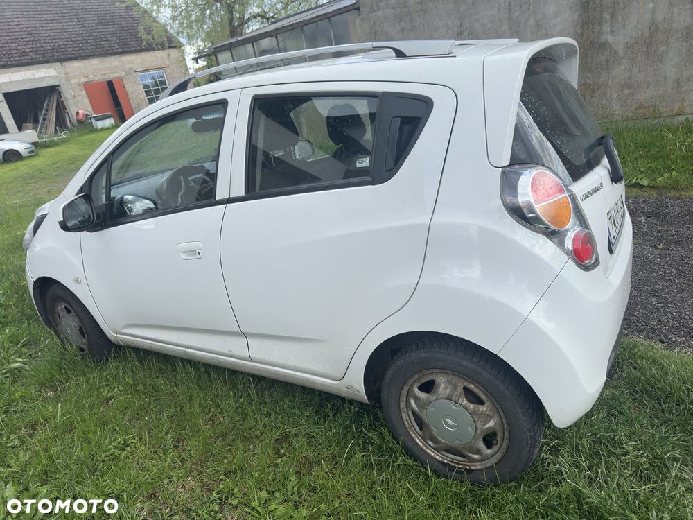 Chevrolet Spark - 4